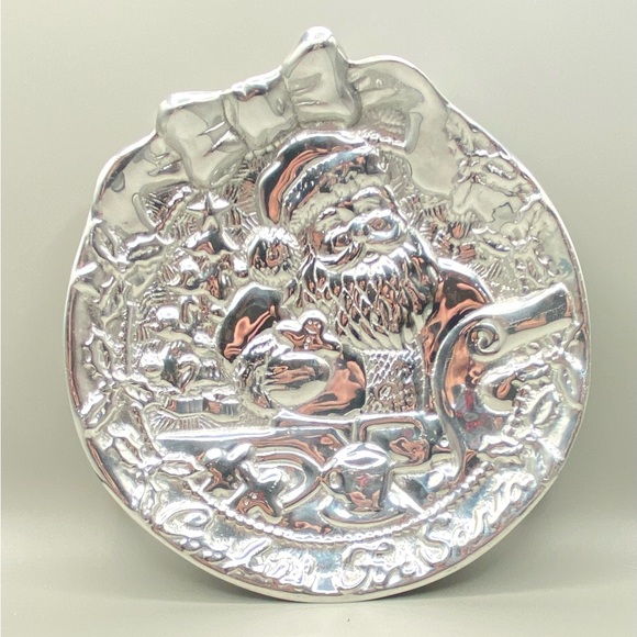 Santa Cookie Plate -3D Relief Santa Eating Cookies & Checking List - 10” Dia - Picture 4 of 6